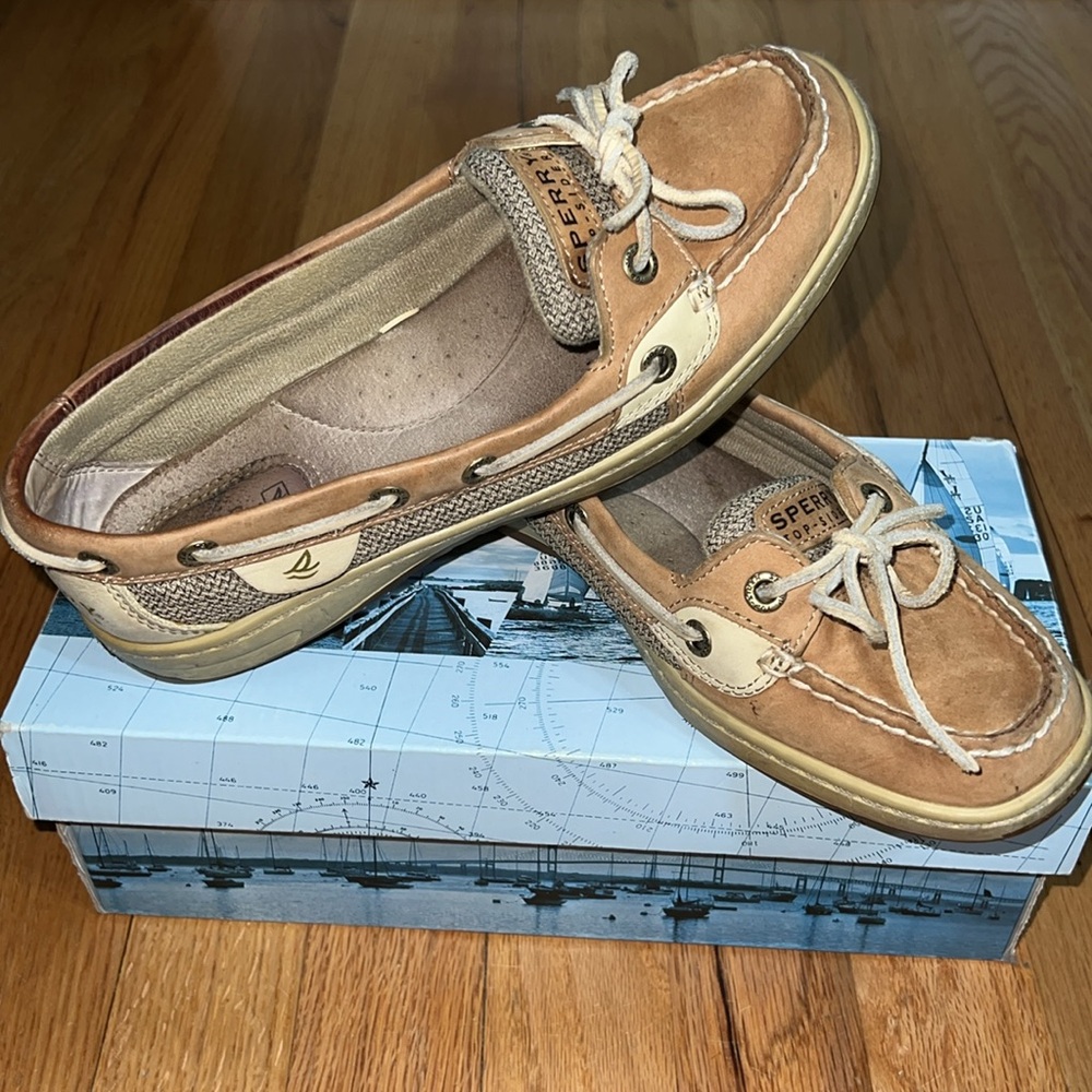 Sperry boat shoes